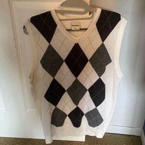Men’s black and white sweater vest size medium